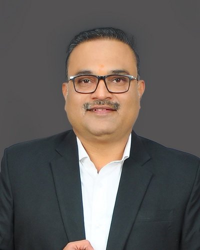 Dr. Satish Takey